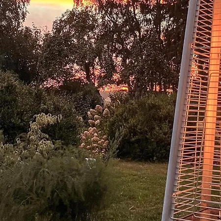 1 Bedroom Cozy In Appartamento Domyslow