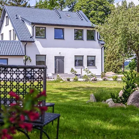 1 Bedroom Cozy In *